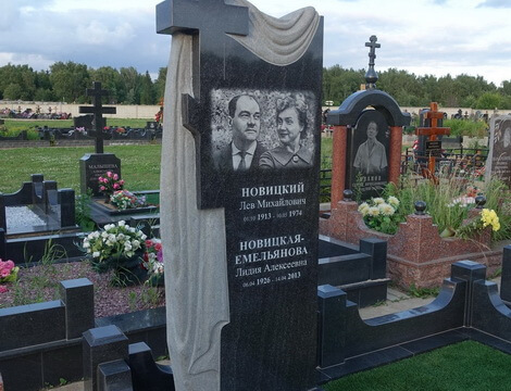 памятники из гранита на двоих брестцены